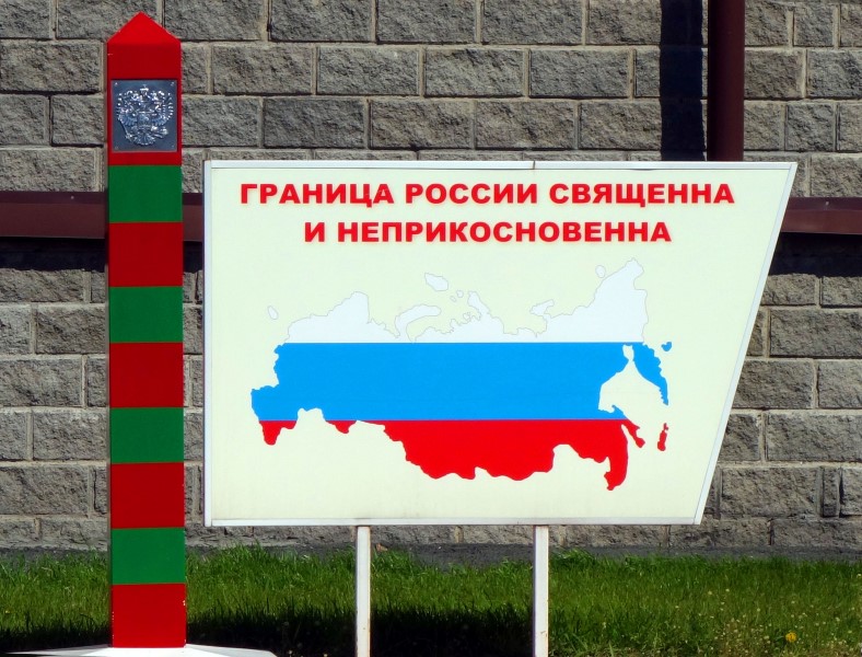 МВД России разъясняет порядок продления срока временного пребывания иностранных граждан на территории Российской Федерации